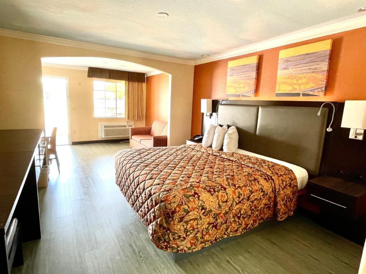 Luxury Inn Liberty Luaran gambar