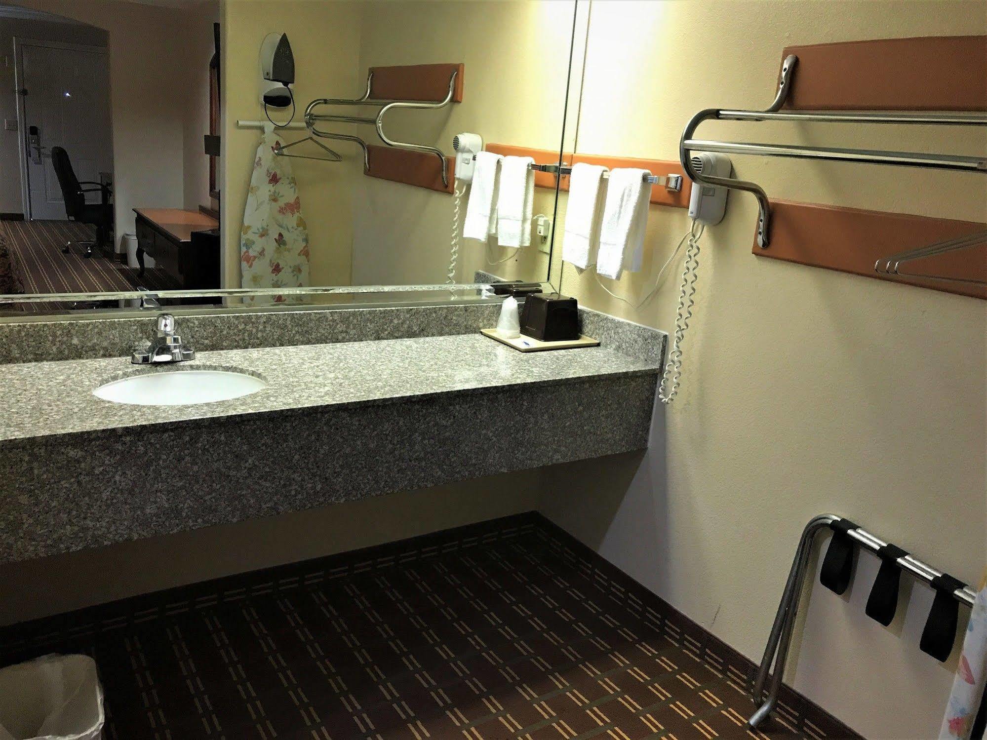 Luxury Inn Liberty Luaran gambar